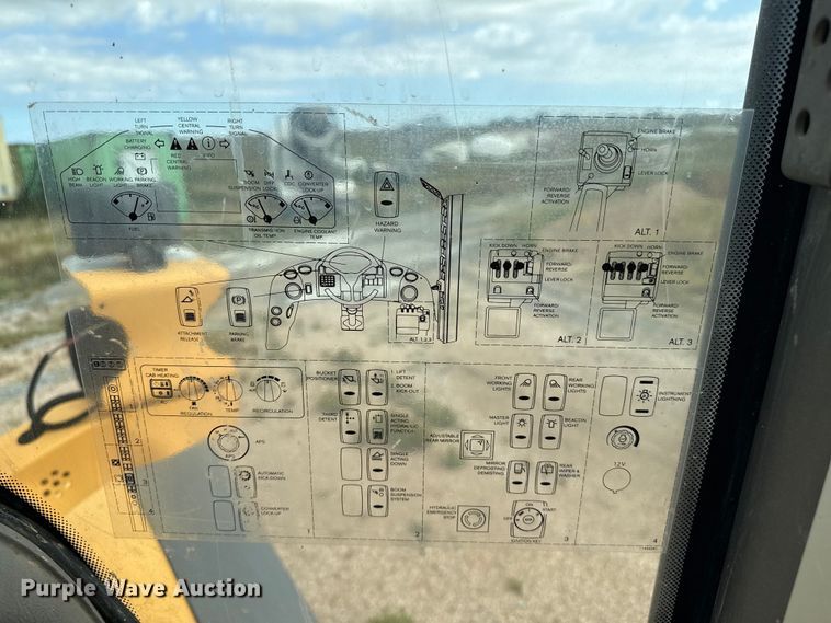 image for item EP0663 2007 Volvo L70F wheel loader