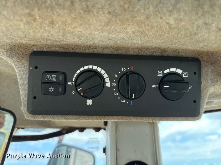 image for item EP0663 2007 Volvo L70F wheel loader