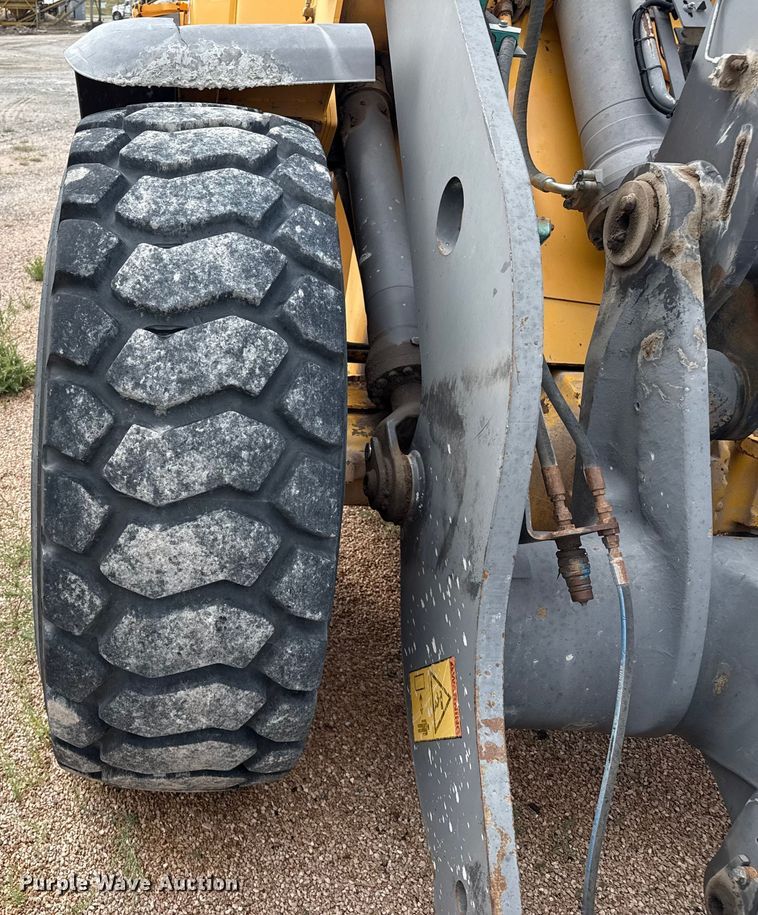 image for item EP0663 2007 Volvo L70F wheel loader