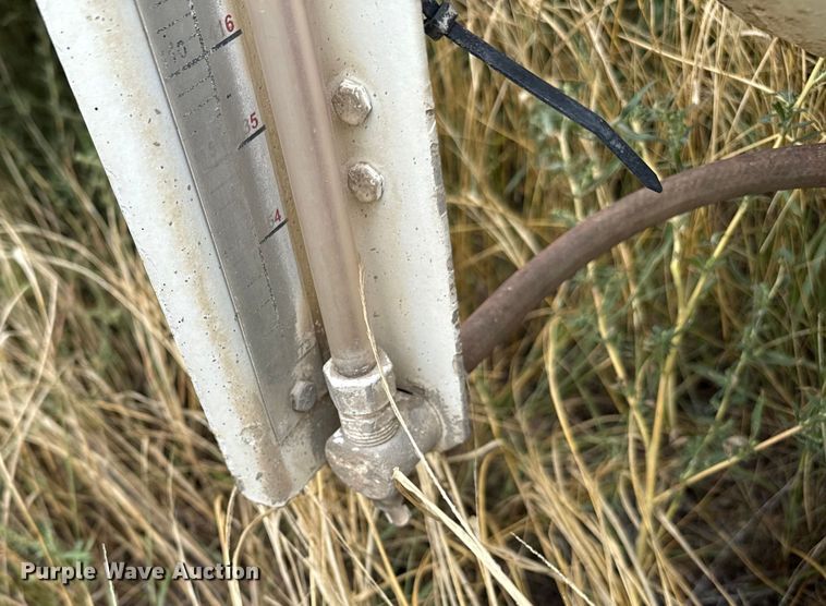 image for item EP0664 2005 Volvo VHD ready mix truck