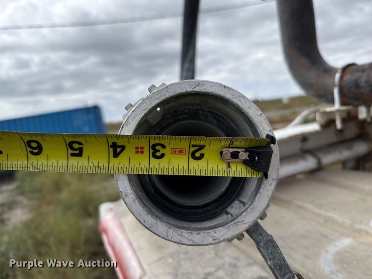 image for item EP0665 1983 Fruehauf HAB-F2-J pneumatic dry bulk trailer