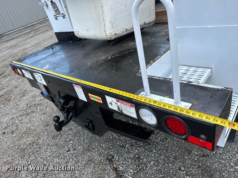 image for item EQ1465 2019 Ford   F550 bucket truck