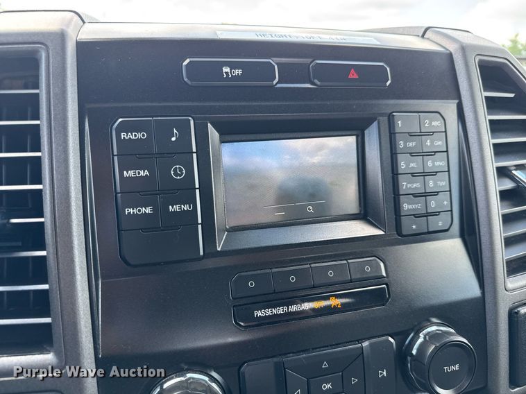 image for item EQ1465 2019 Ford   F550 bucket truck