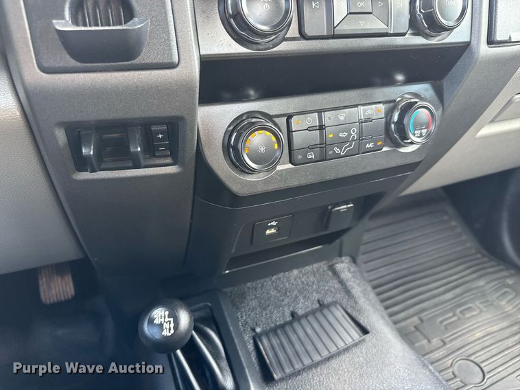 image for item EQ1465 2019 Ford   F550 bucket truck