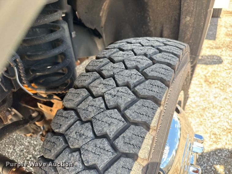 image for item EQ1465 2019 Ford   F550 bucket truck