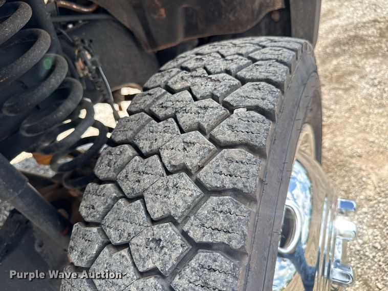 image for item EQ1465 2019 Ford   F550 bucket truck