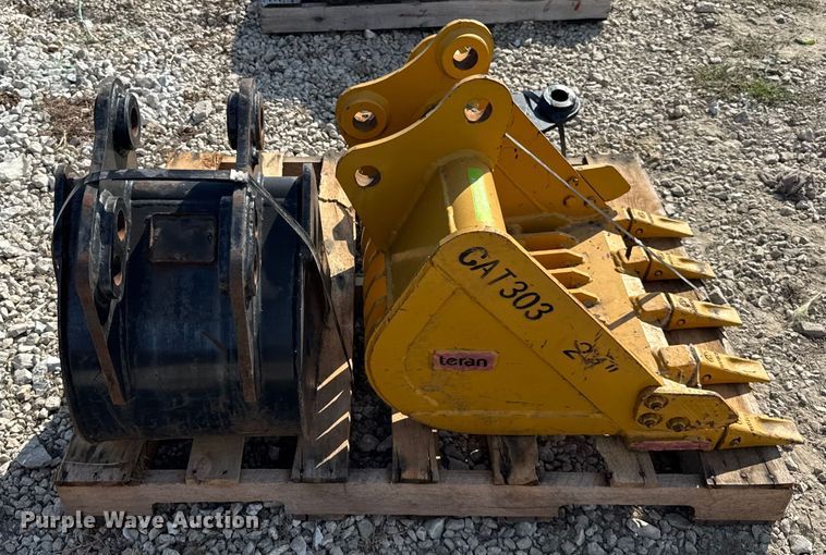 image for item ER0069 Mini excavator attachments