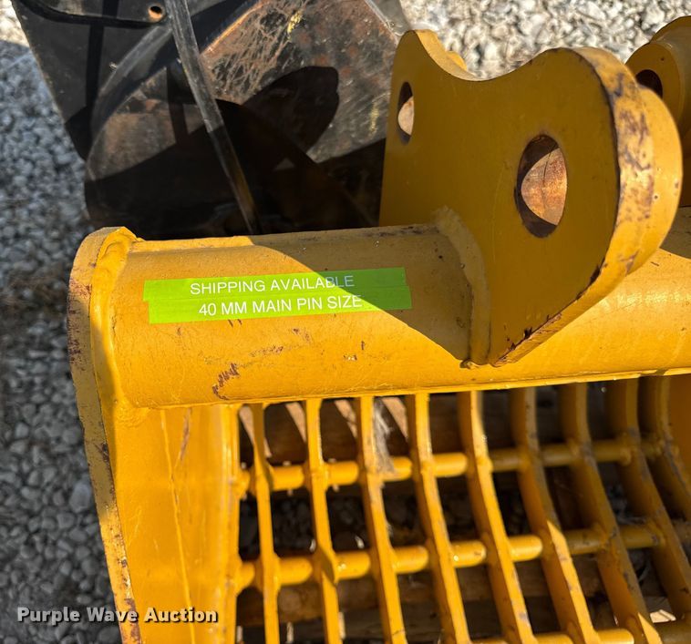 image for item ER0069 Mini excavator attachments