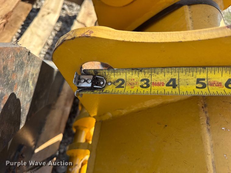 image for item ER0069 Mini excavator attachments