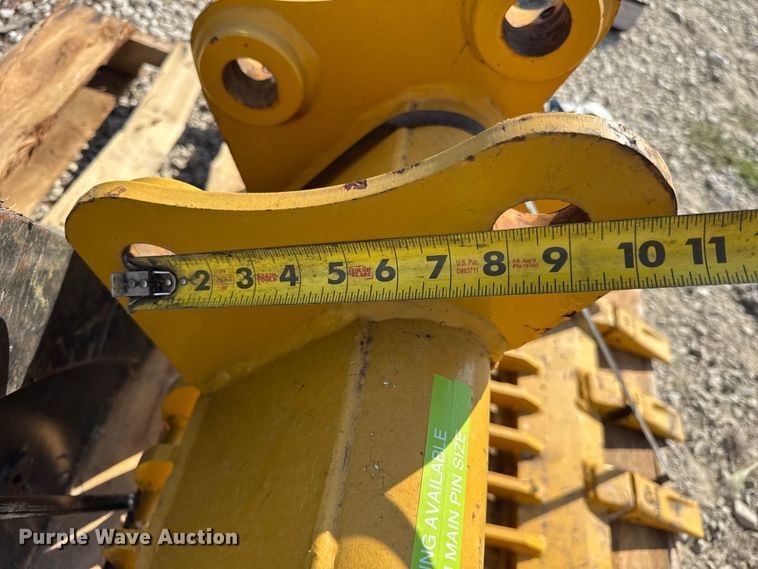 image for item ER0069 Mini excavator attachments