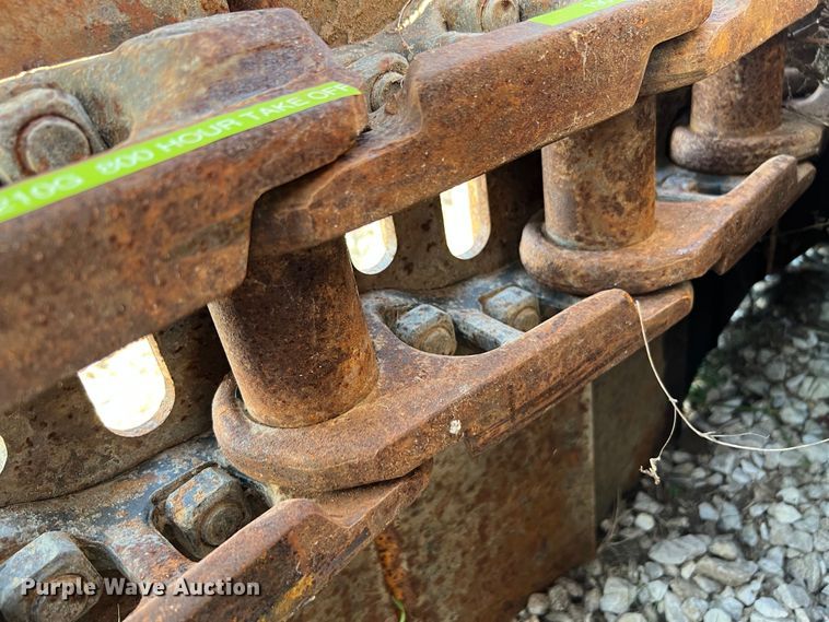 image for item ER0070 John Deere 210G tracks