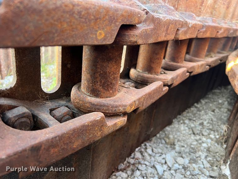 image for item ER0070 John Deere 210G tracks