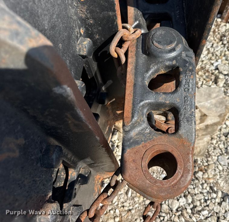 image for item ER0071 John Deere 350D 350G Excavator tracks