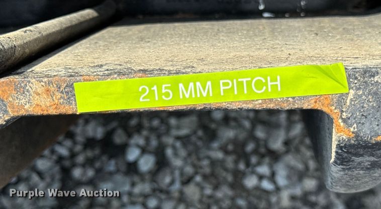 image for item ER0071 John Deere 350D 350G Excavator tracks