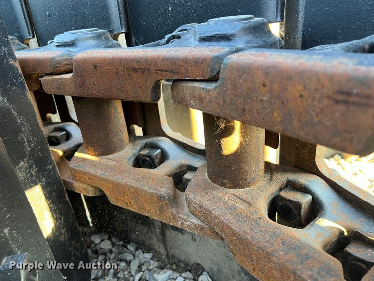 image for item ER0071 John Deere 350D 350G Excavator tracks