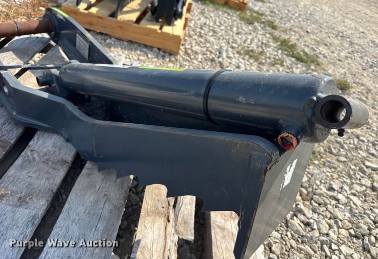 image for item ER0074 Paladin John Deere 410 J backhoe thumb