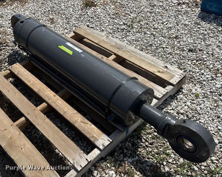 image for item ER0077 Hydraulic cylinder