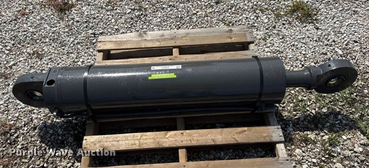 image for item ER0077 Hydraulic cylinder