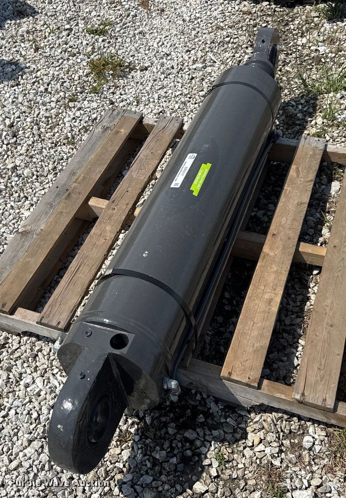 image for item ER0077 Hydraulic cylinder