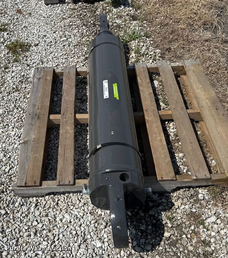 image for item ER0077 Hydraulic cylinder