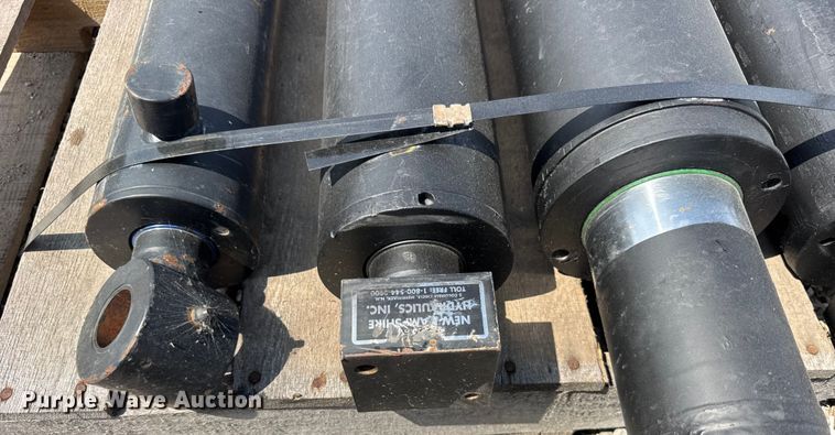 image for item ER0080 (4) hydraulic cylinders