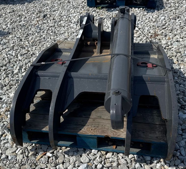 image for item ER0083 CP Hitachi EX150 Thumb excavator thumb