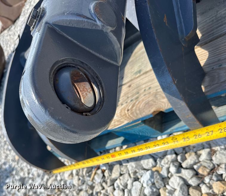 image for item ER0083 CP Hitachi EX150 Thumb excavator thumb