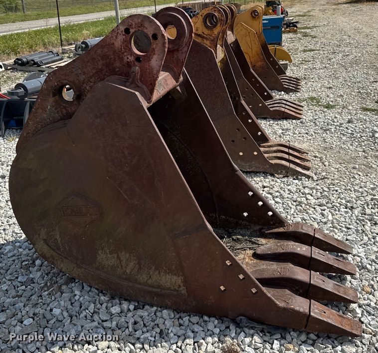 image for item ER0084 Hensley excavator bucket