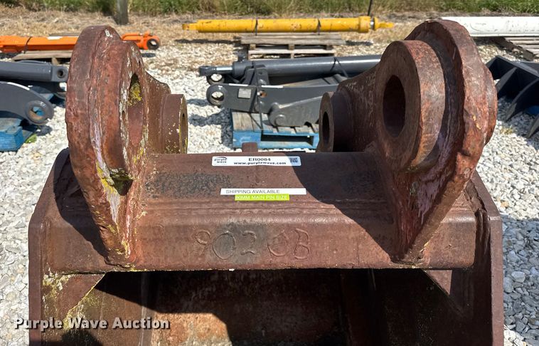 image for item ER0084 Hensley excavator bucket