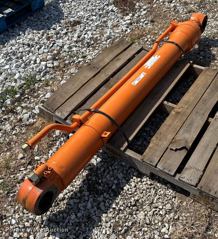 image for item ER0086 Hydraulic cylinder