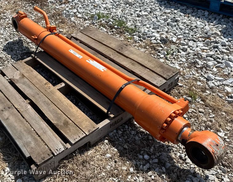 image for item ER0086 Hydraulic cylinder