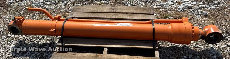 image for item ER0086 Hydraulic cylinder