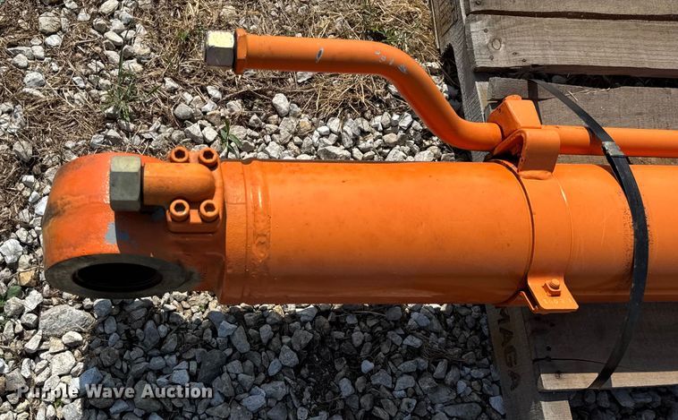 image for item ER0086 Hydraulic cylinder