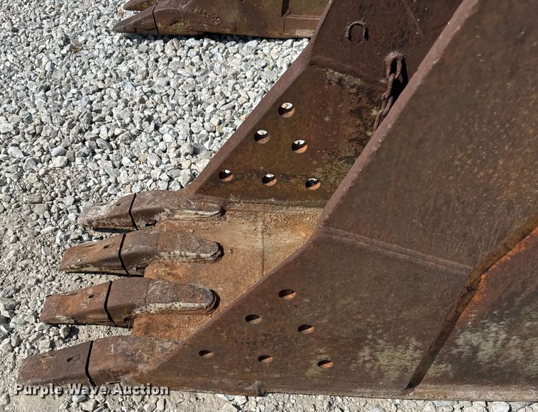 image for item ER0089 CF excavator bucket