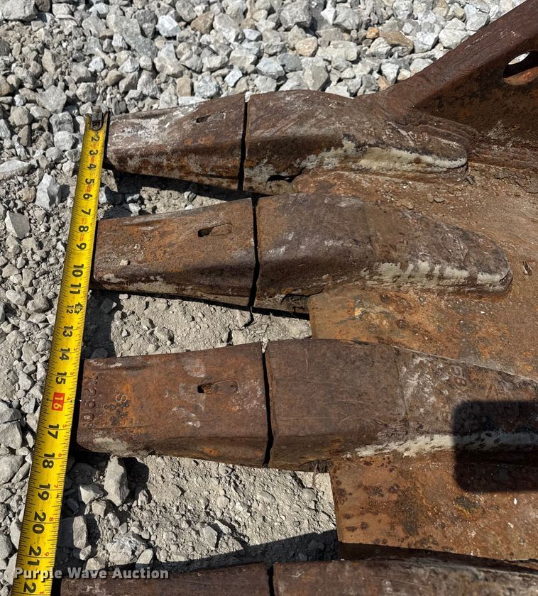 image for item ER0089 CF excavator bucket