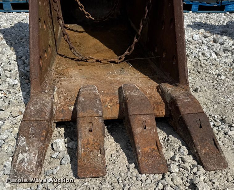 image for item ER0089 CF excavator bucket