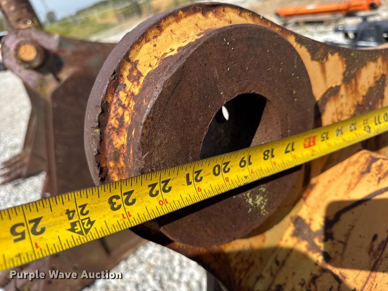 image for item ER0089 CF excavator bucket