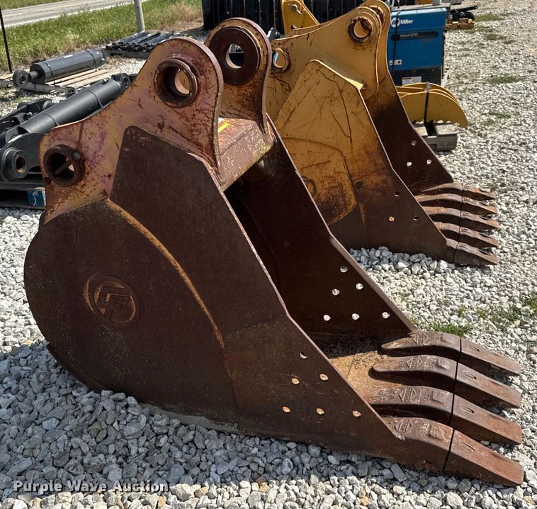 image for item ER0090 CF excavator bucket