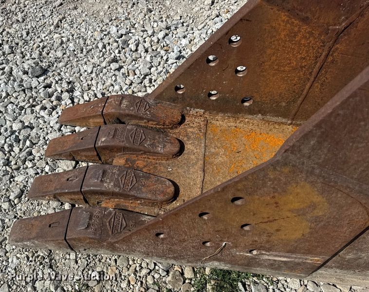 image for item ER0090 CF excavator bucket