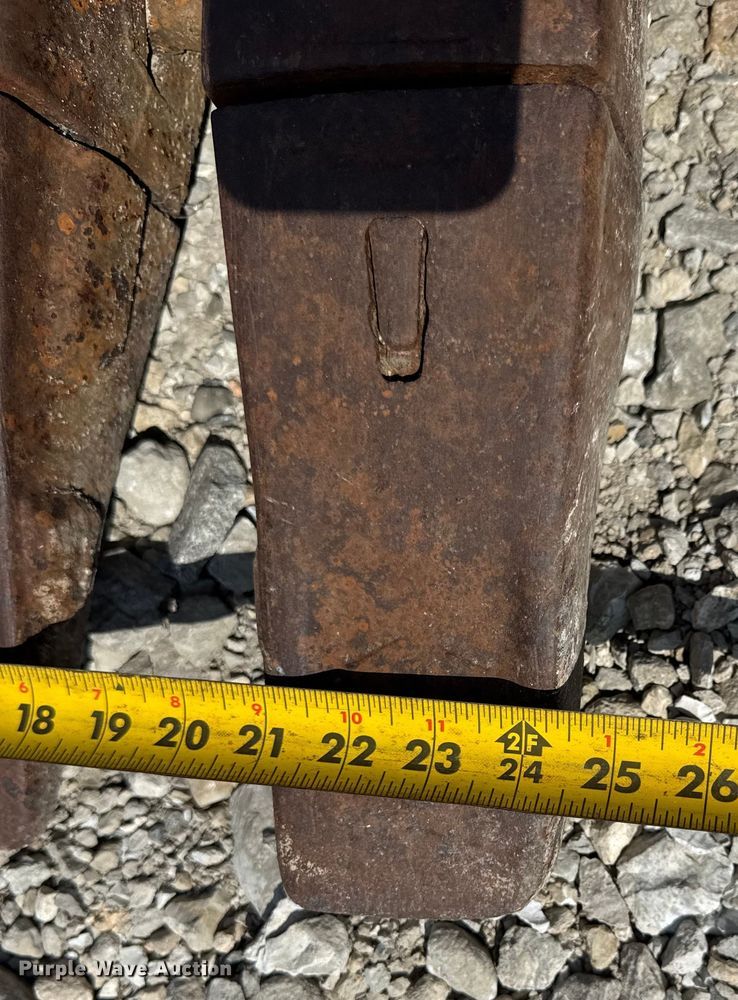 image for item ER0090 CF excavator bucket