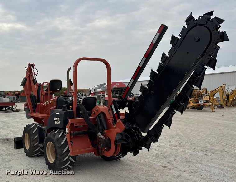 image for item ER0119 2010 Ditch Witch RT80 trencher