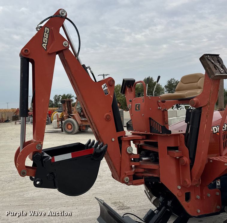 image for item ER0119 2010 Ditch Witch RT80 trencher