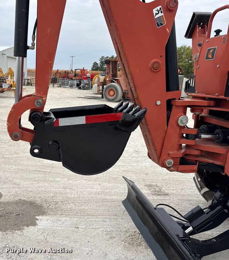 image for item ER0119 2010 Ditch Witch RT80 trencher