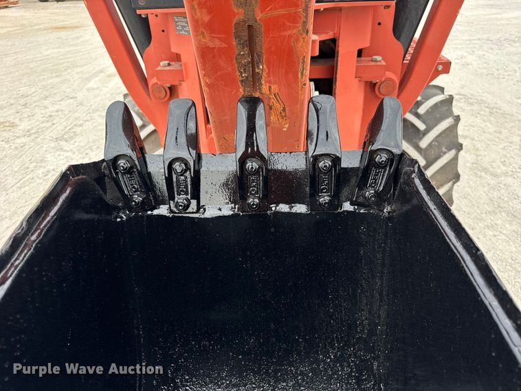 image for item ER0119 2010 Ditch Witch RT80 trencher