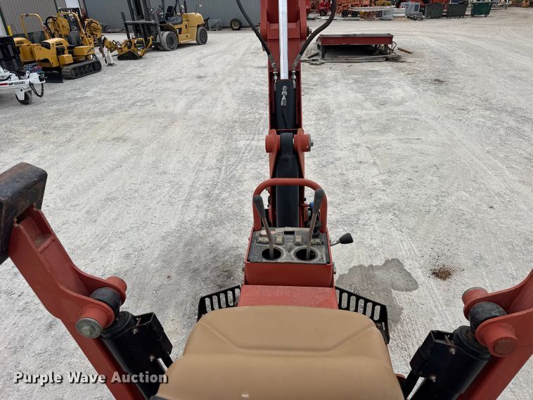 image for item ER0119 2010 Ditch Witch RT80 trencher