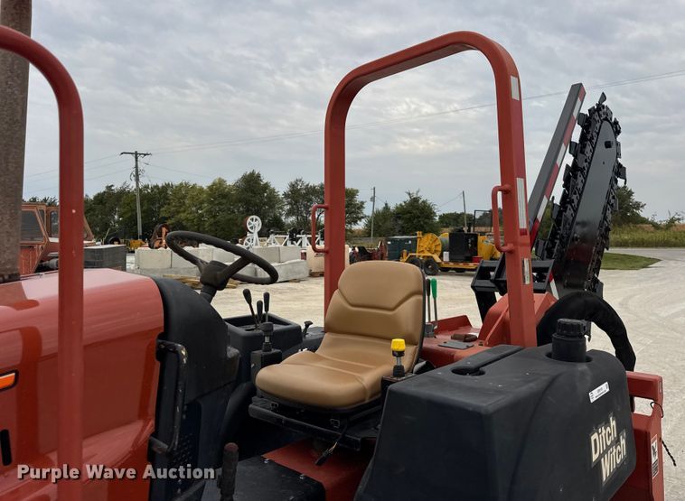 image for item ER0119 2010 Ditch Witch RT80 trencher