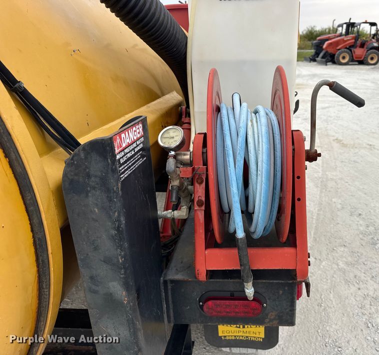 image for item ER0120 2012 Vermeer SDT 855 vacuum excavator