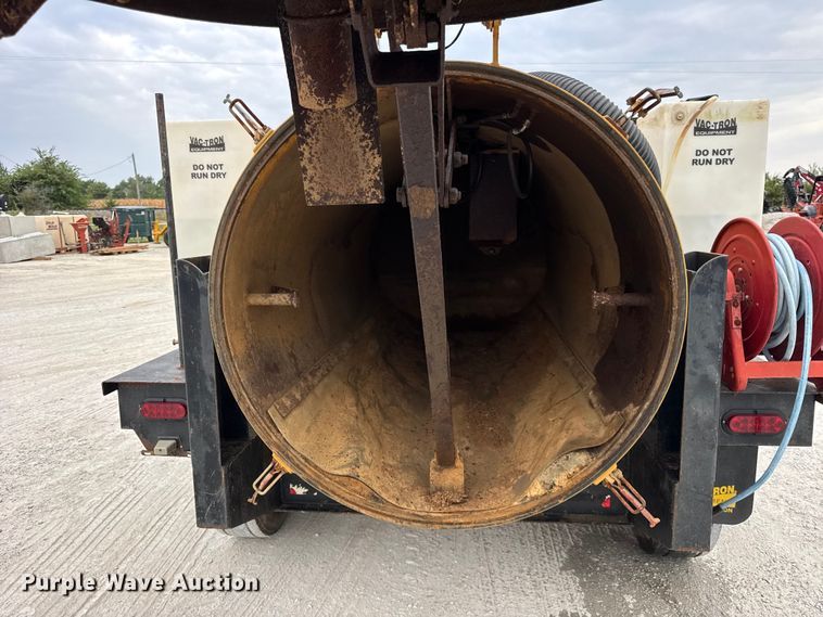 image for item ER0120 2012 Vermeer SDT 855 vacuum excavator