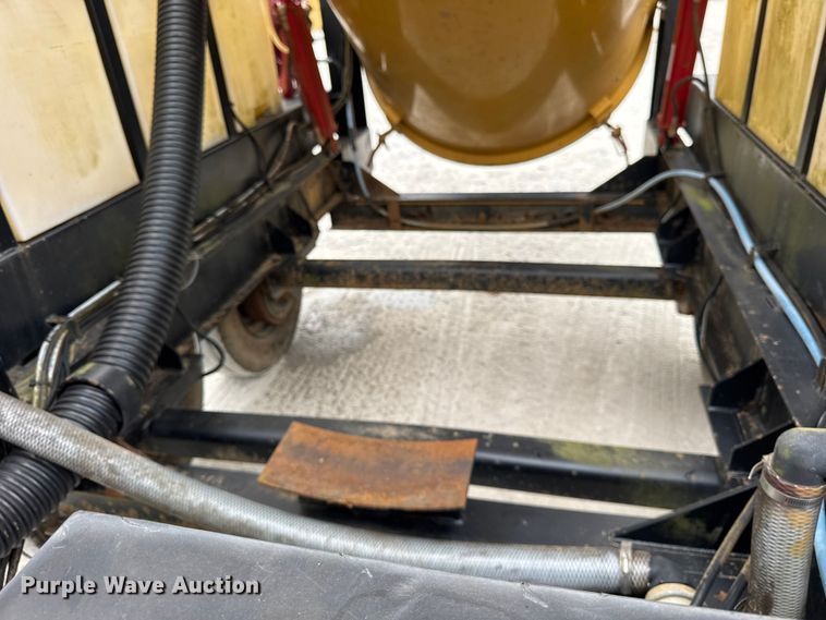 image for item ER0120 2012 Vermeer SDT 855 vacuum excavator