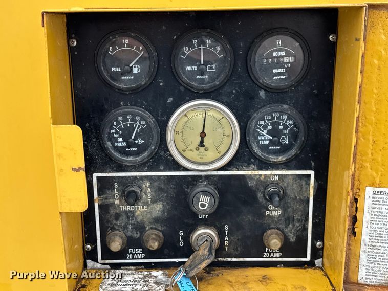 image for item ER0120 2012 Vermeer SDT 855 vacuum excavator